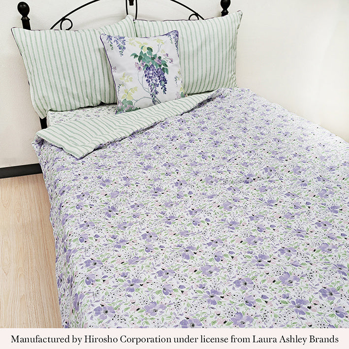 【LAURA　ASHLEY】ウィステリア　　肌掛け布団　140cm X 190cm（メーカー希望小売価格￥18,920税込）