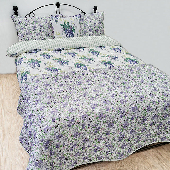 【LAURA　ASHLEY】ウィステリア　キルトマルチカバー　M　190cm X 190cm（メーカー希望小売価格￥35,750税込）