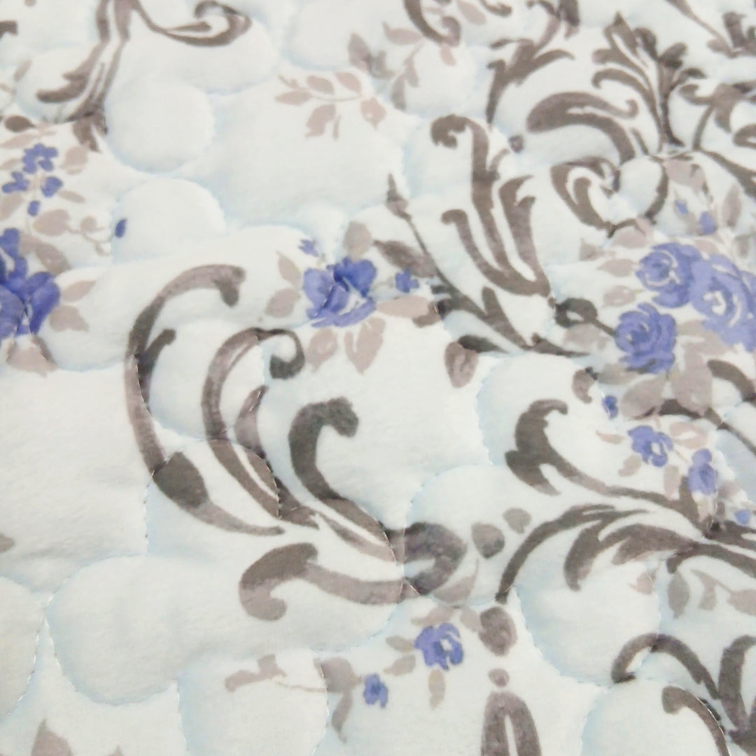 【LAURA ASHLEY】チスウィック　キルトマルチカバー　M　190cm X 190cm（メーカー希望小売価格￥34,870税込）