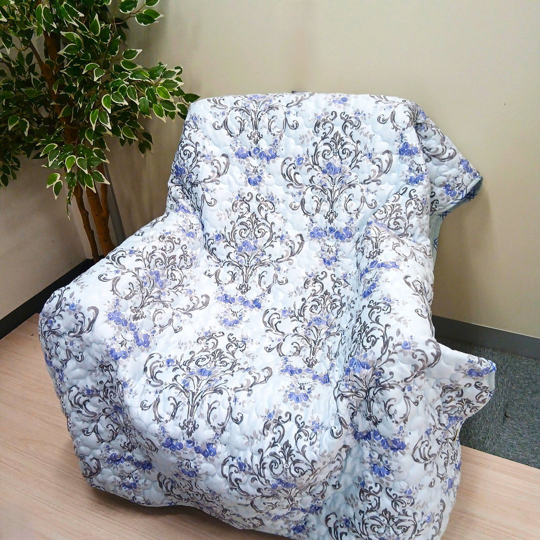【LAURA ASHLEY】チスウィック　キルトマルチカバー　S　130cm X 190cm（メーカー希望小売価格￥25,080税込）