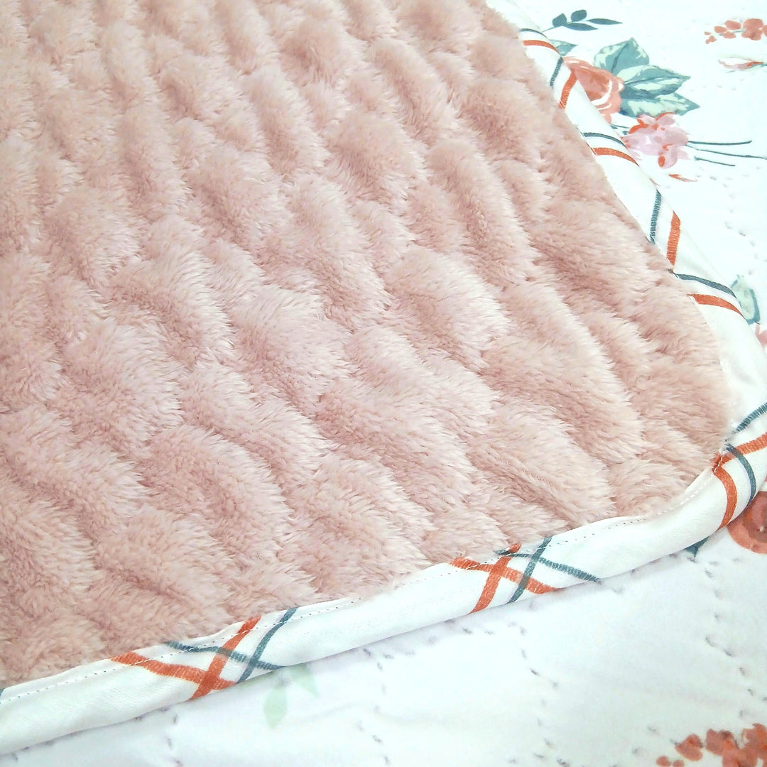 【LAURA ASHLEY】チスウィック　ブランケット　140cm X 200cm（メーカー希望小売価格￥14,190税込）