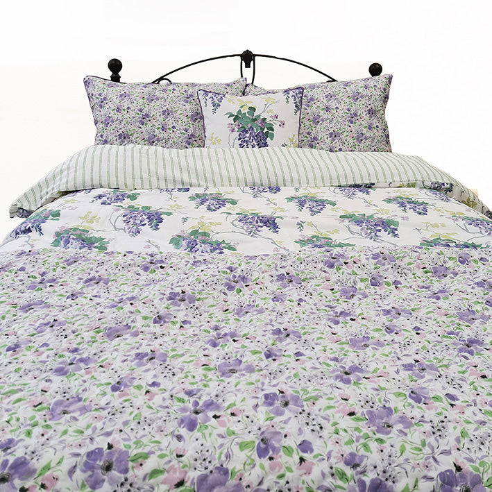 【LAURA　ASHLEY】ウィステリア　キルトマルチカバー　L　240cm X 190cm（メーカー希望小売価格￥43,120税込）